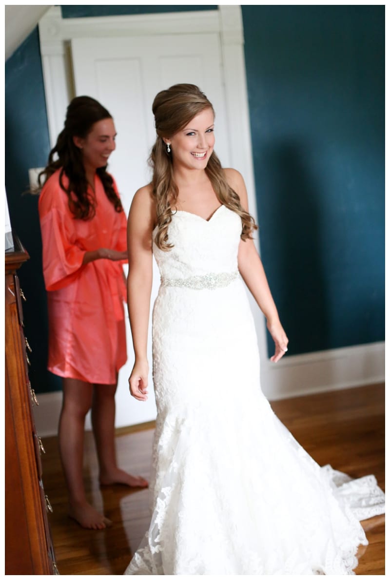 A Rustic Barn Wedding and Reception at Engelbrecht Farm in Paxton, IL by Ebby L Photography