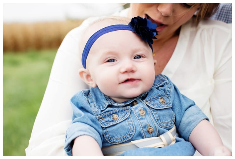 A Country Road Family Session in Champaign, IL Photos by Ebby L Photography