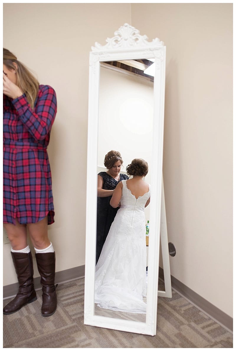 Behind The Scenes: A Look into Ebby L Shooting Photos in Central Illinois