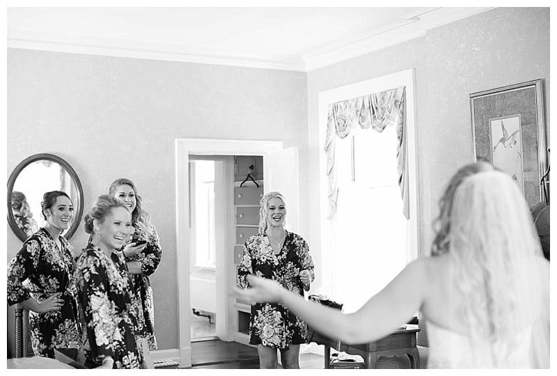 bridesmaids first look