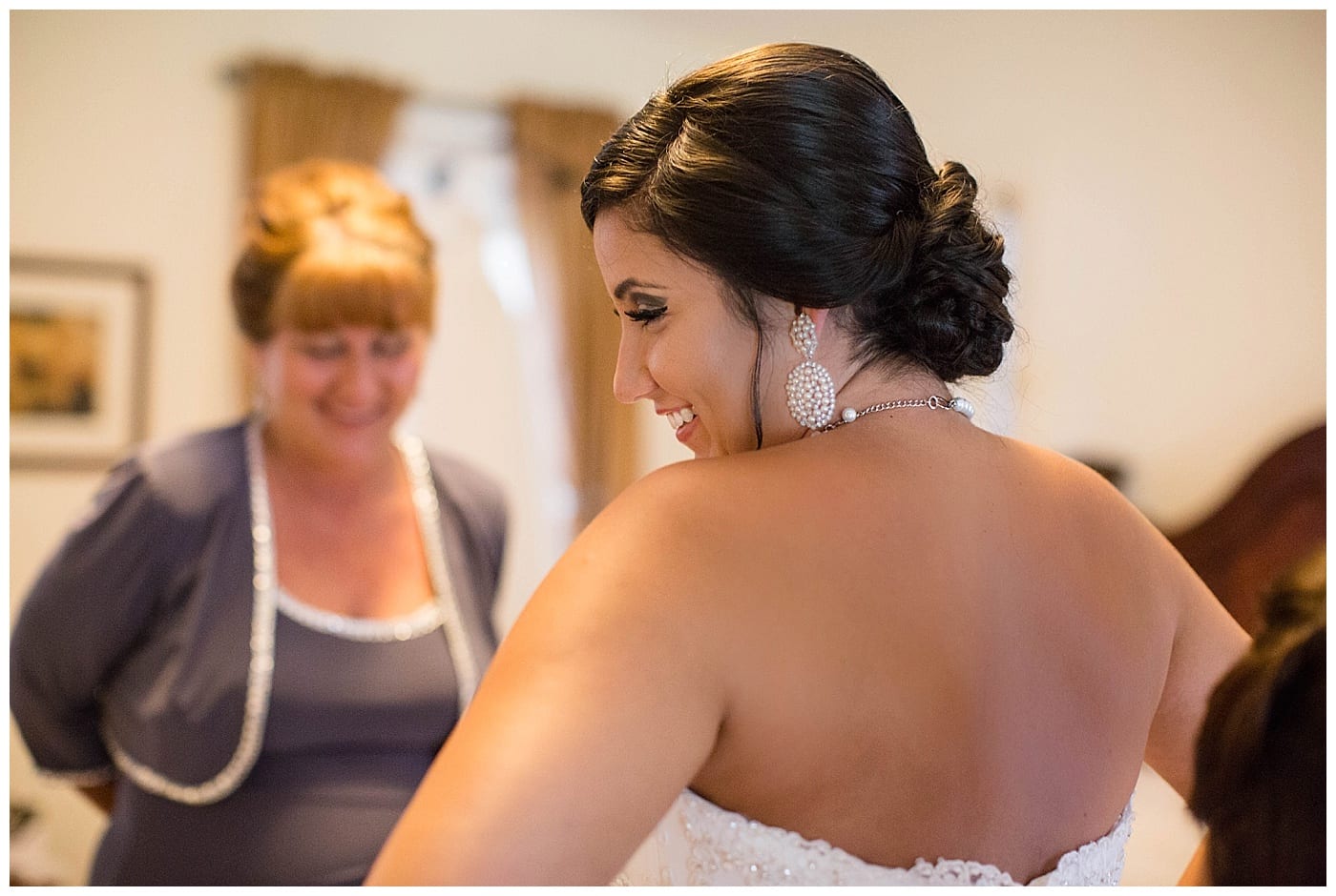 mom and daughter wedding day