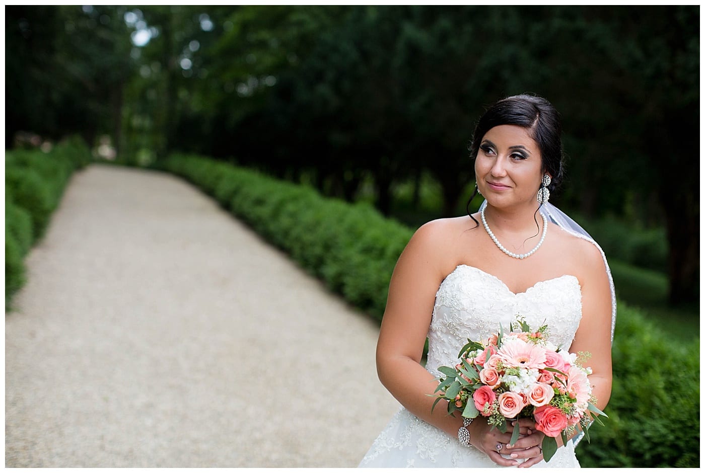 flora design studio bridal bouquet