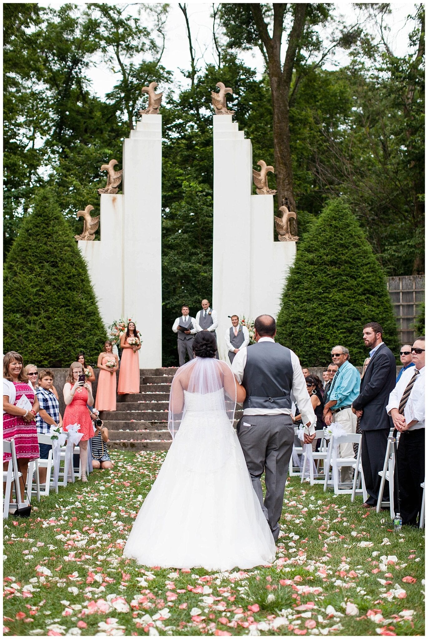 Intimate-Sunken-Garden-Wedding-Allerton-Park-Wedding-Photos_2137