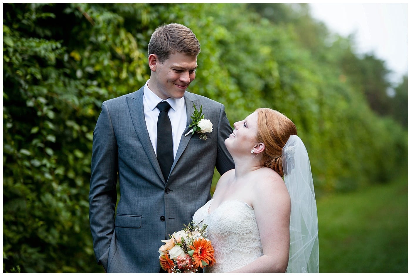 candid bride and groom pics