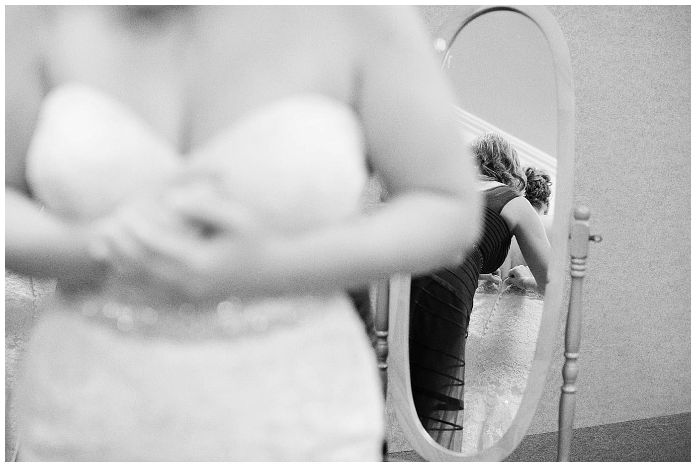 navy-and-gold-fall-wedding-bloomington-il-photos_2452