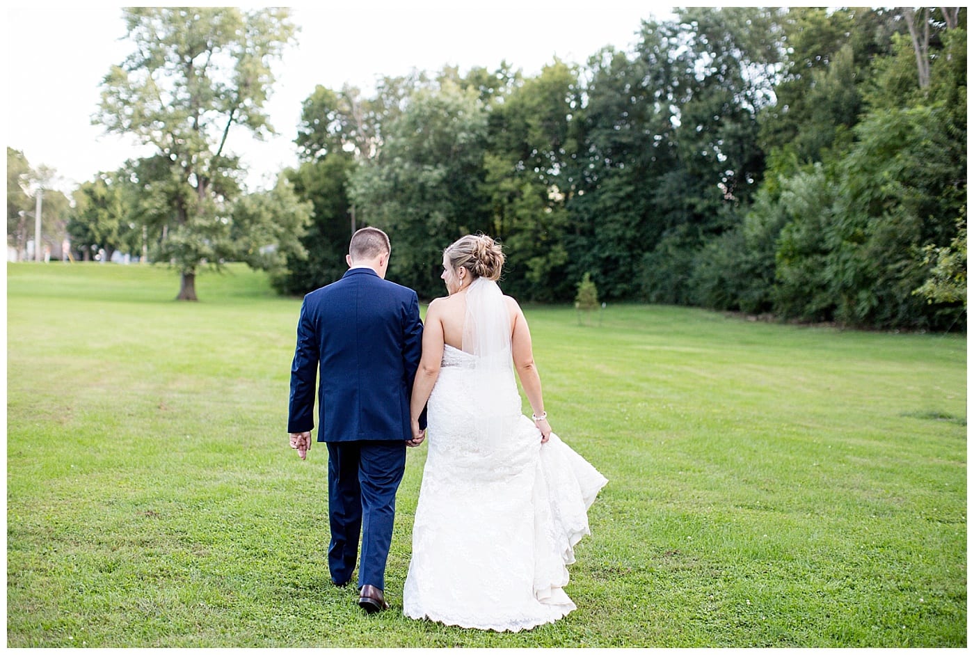 navy-and-gold-fall-wedding-bloomington-il-photos_2494