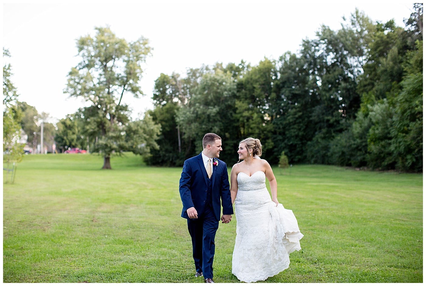 navy-and-gold-fall-wedding-bloomington-il-photos_2495