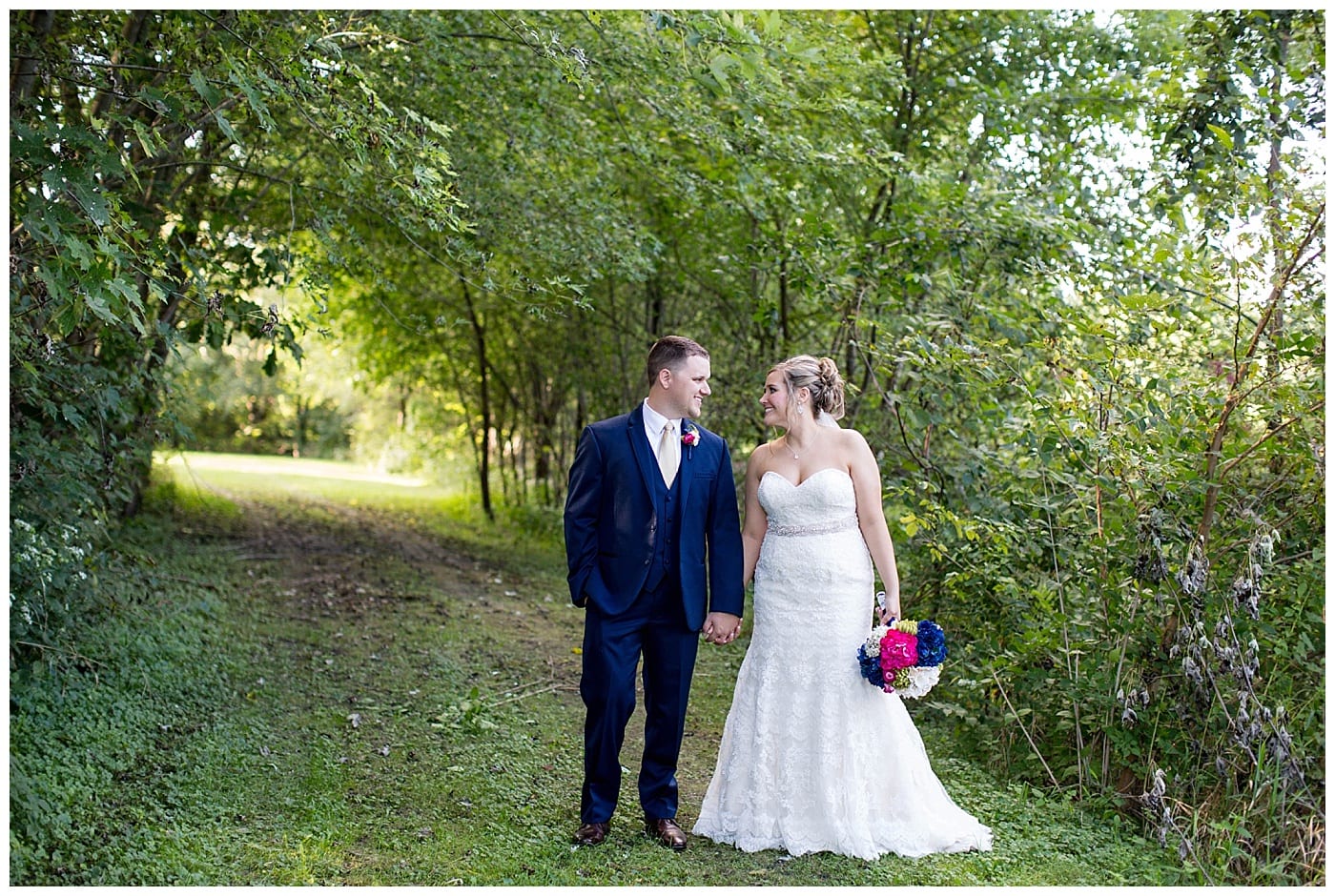 navy-and-gold-fall-wedding-bloomington-il-photos_2500