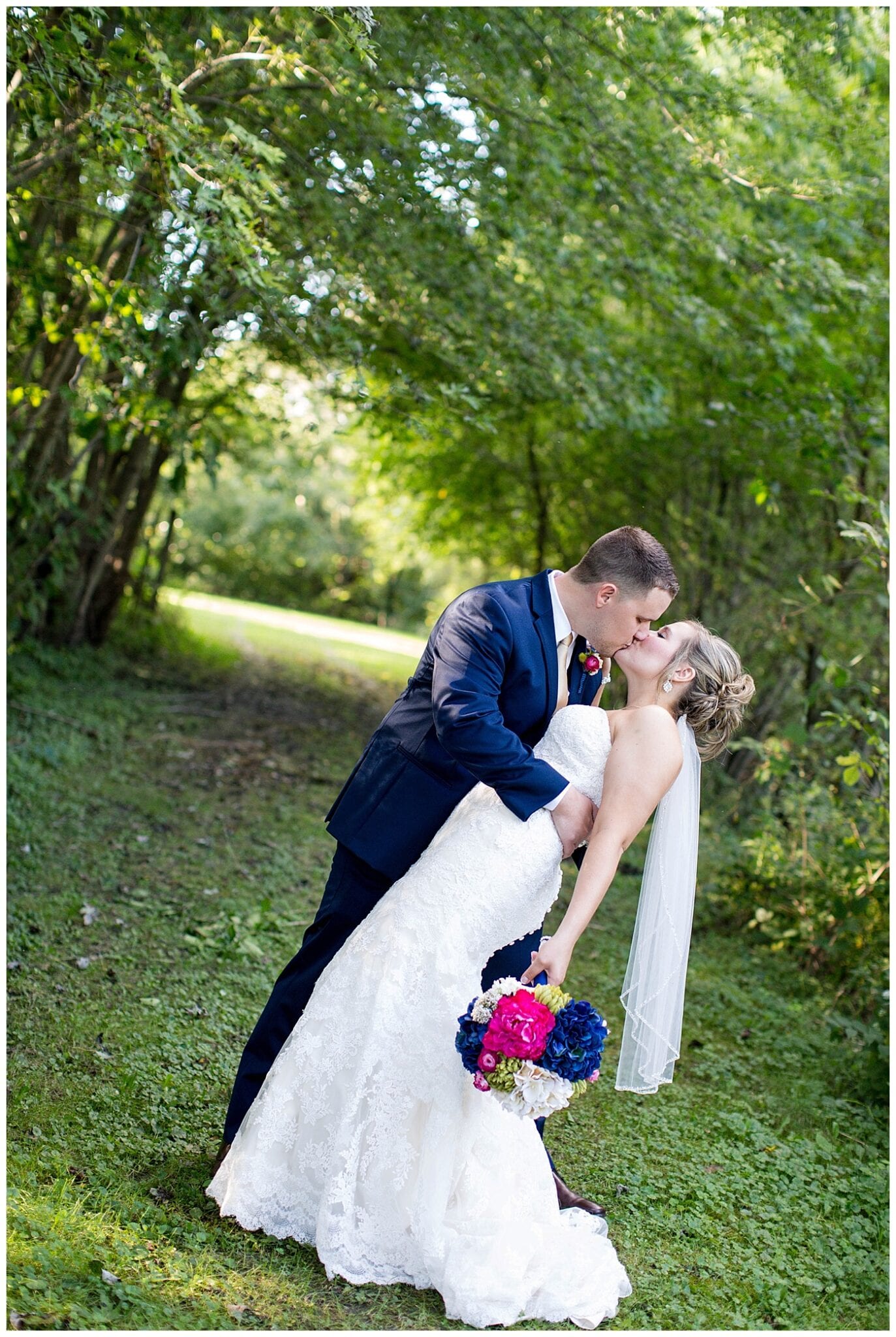 navy-and-gold-fall-wedding-bloomington-il-photos_2501