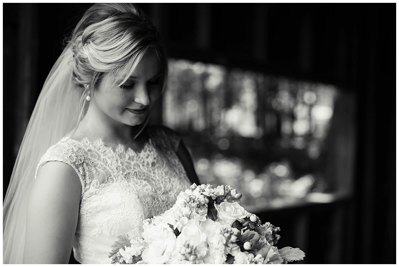 romantic bridal portraits