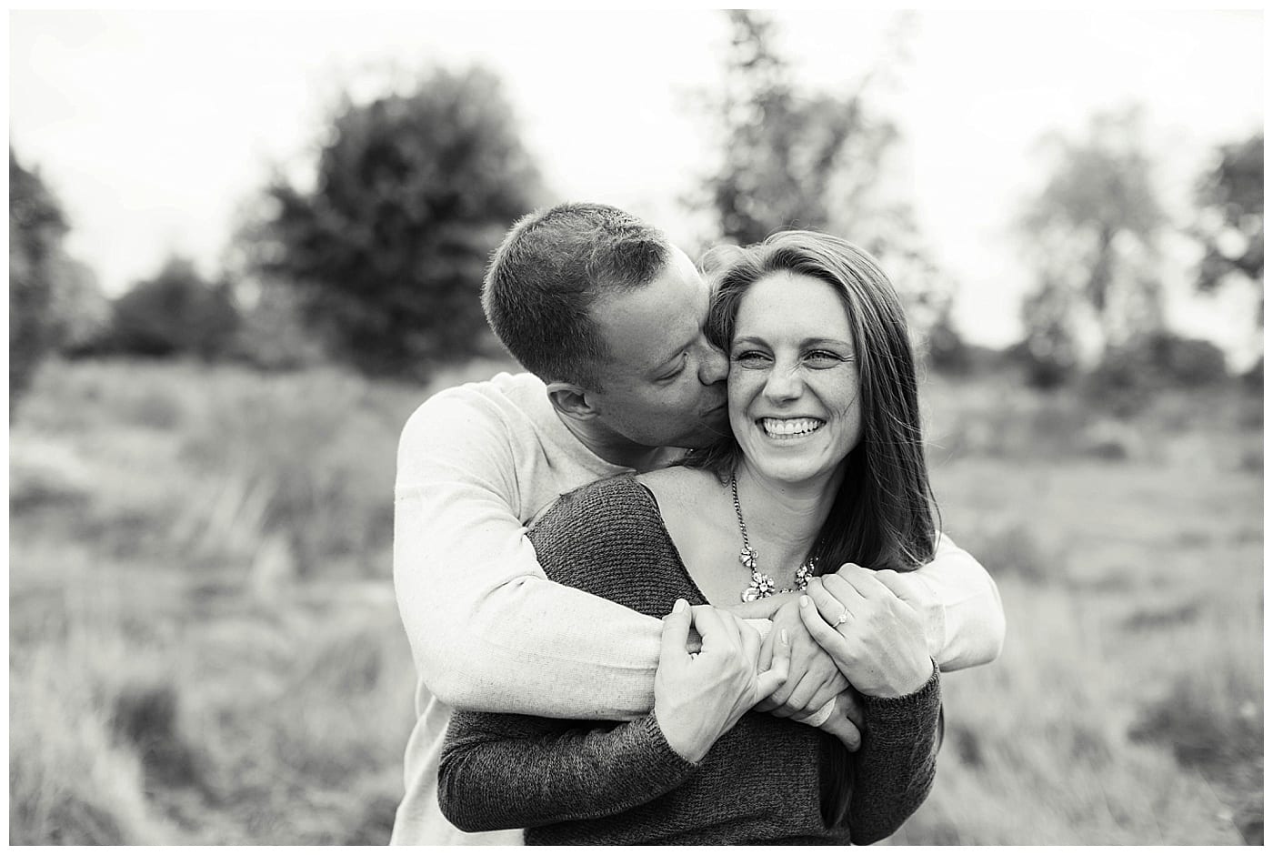 love engagement poses