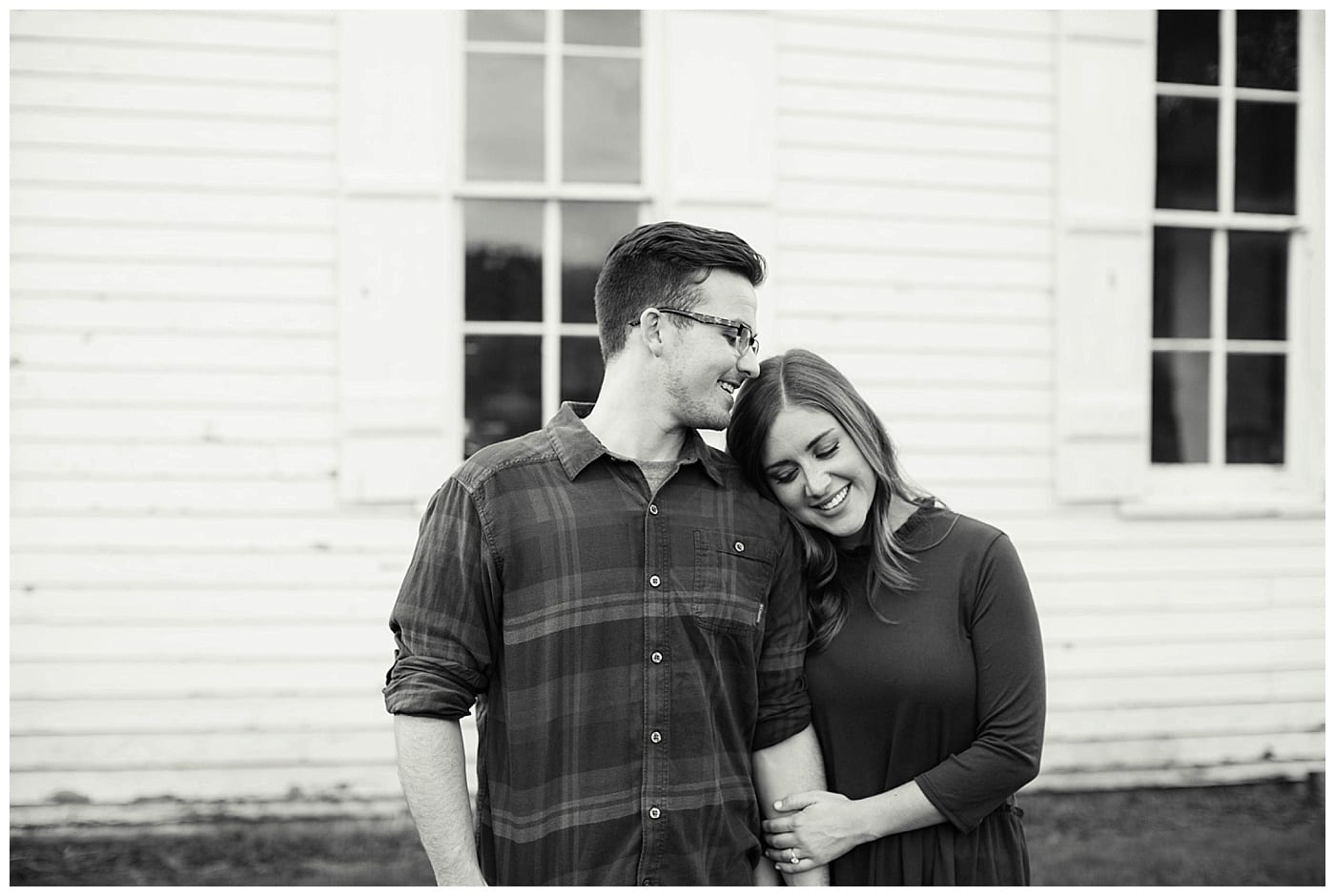 joyful-engagement-session-lake-of-the-woods-mahomet-il-photos_2833