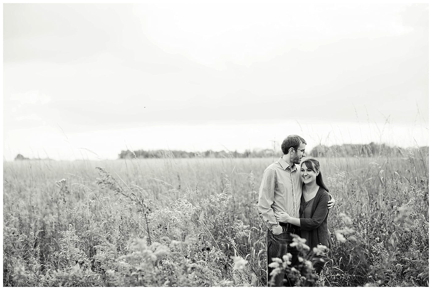 adventurous-couple-engagement-session-meadowbrook-park-champaign-il_2961