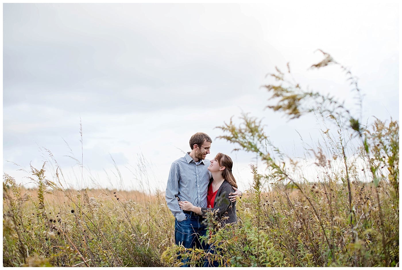adventurous-couple-engagement-session-meadowbrook-park-champaign-il_2962