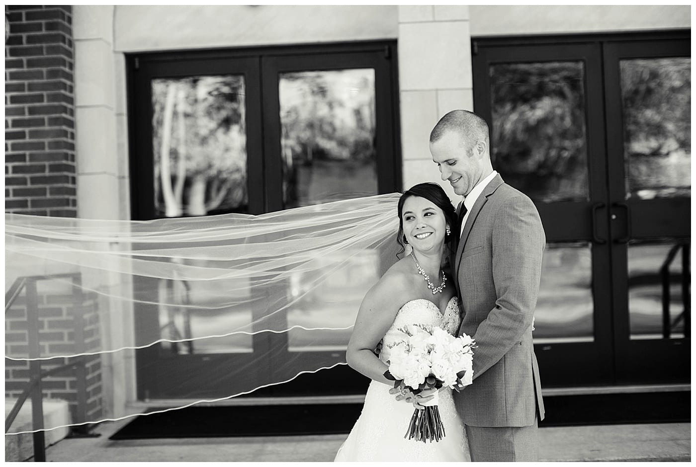 middle-fork-forest-preserve-wedding-central-il-photos_3047