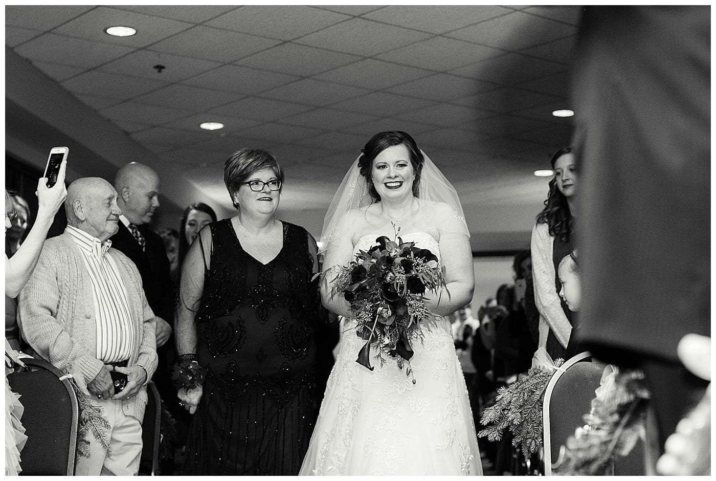 plum-winter-wedding-hawthorne-suites-champaign-il-photos_3347