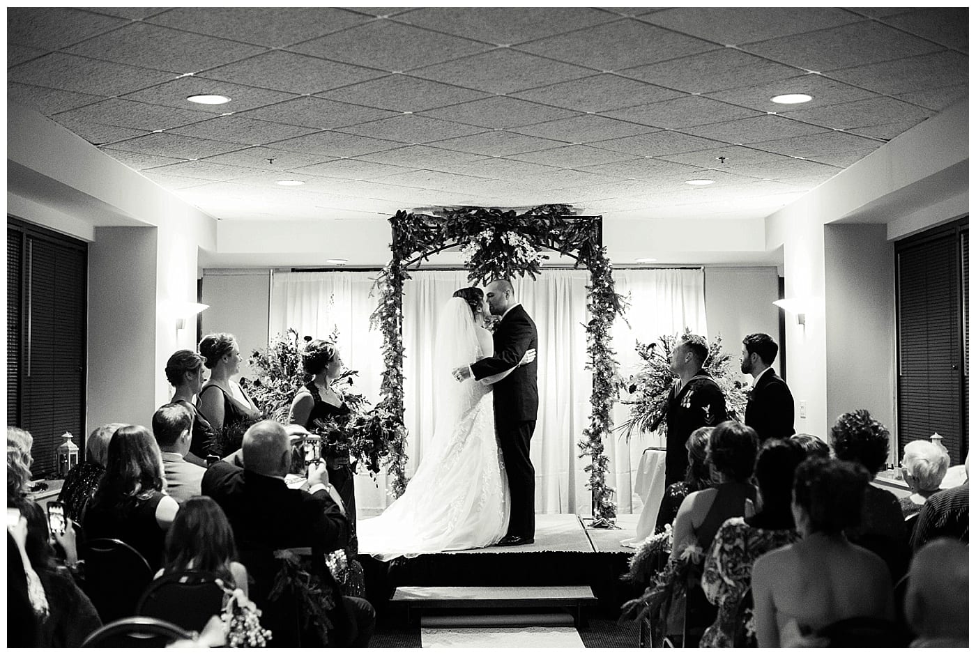 plum-winter-wedding-hawthorne-suites-champaign-il-photos_3350