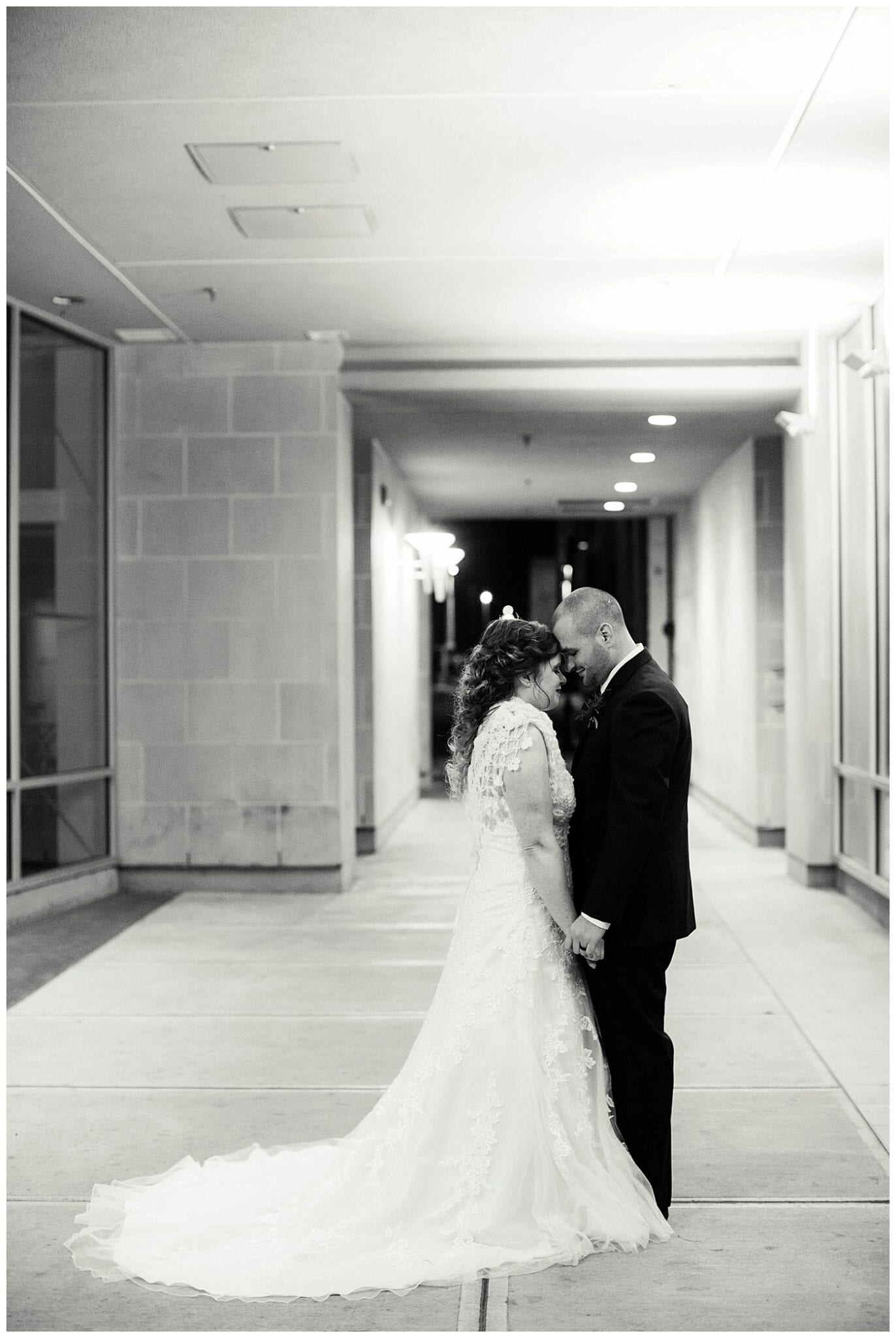 plum-winter-wedding-hawthorne-suites-champaign-il-photos_3364