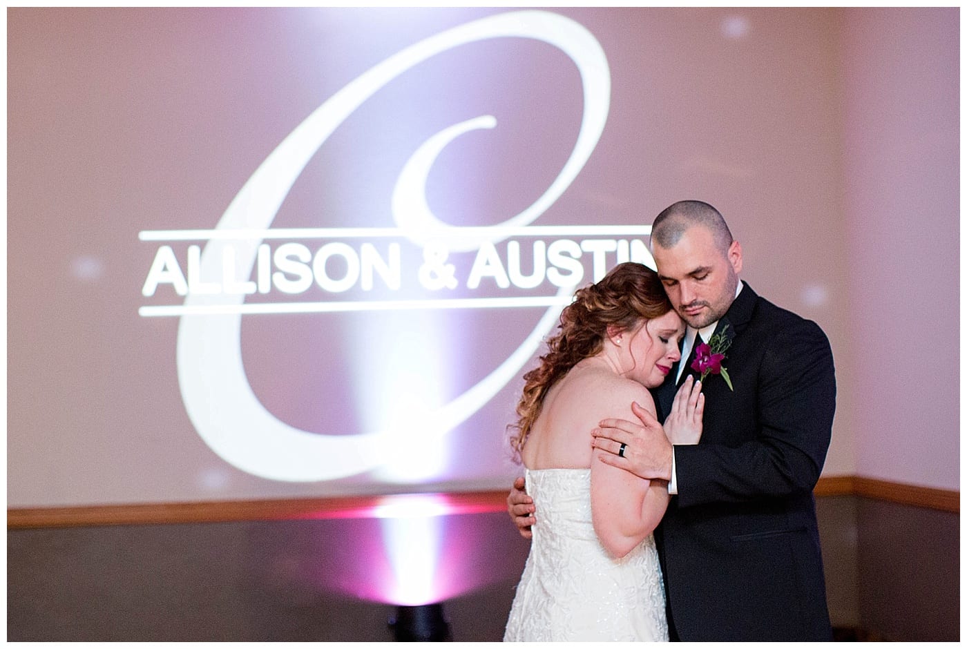 plum-winter-wedding-hawthorne-suites-champaign-il-photos_3378