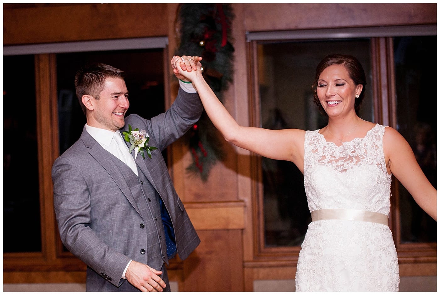 romantic-stone-creek-wedding-champaign-il-photos_3636