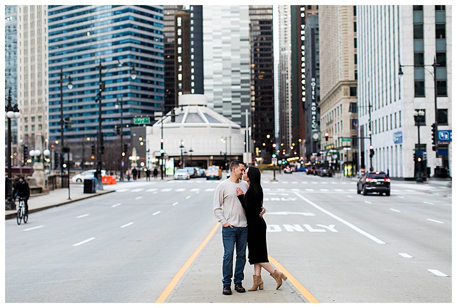Newlyweds-Downtown-Chicago-Session-Ebby-L-Photography-Photos