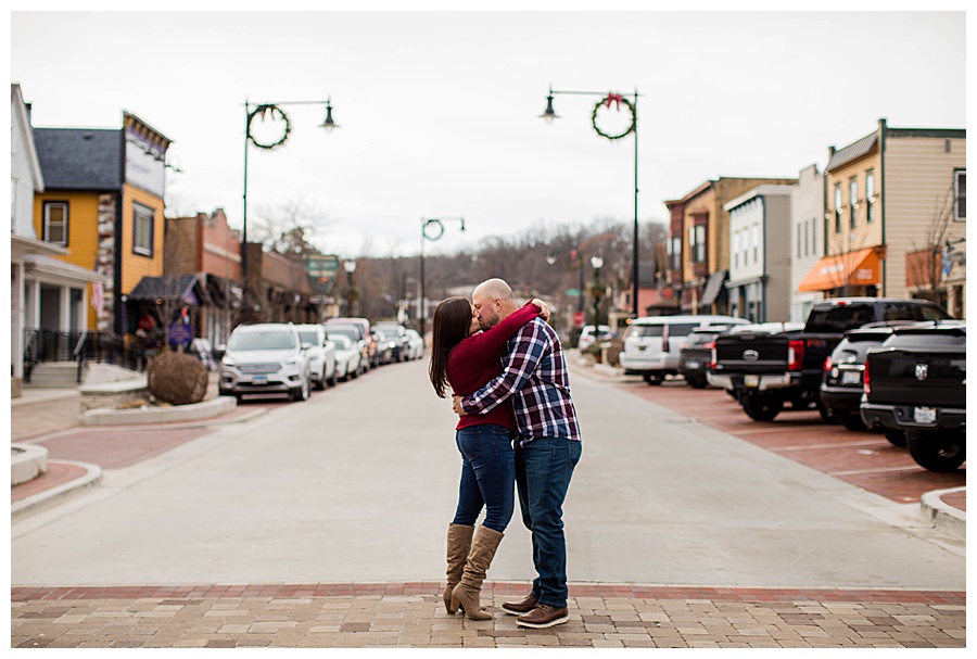 Algonquin-Downtown-Engagement-Ebby-L-Photography-Photos