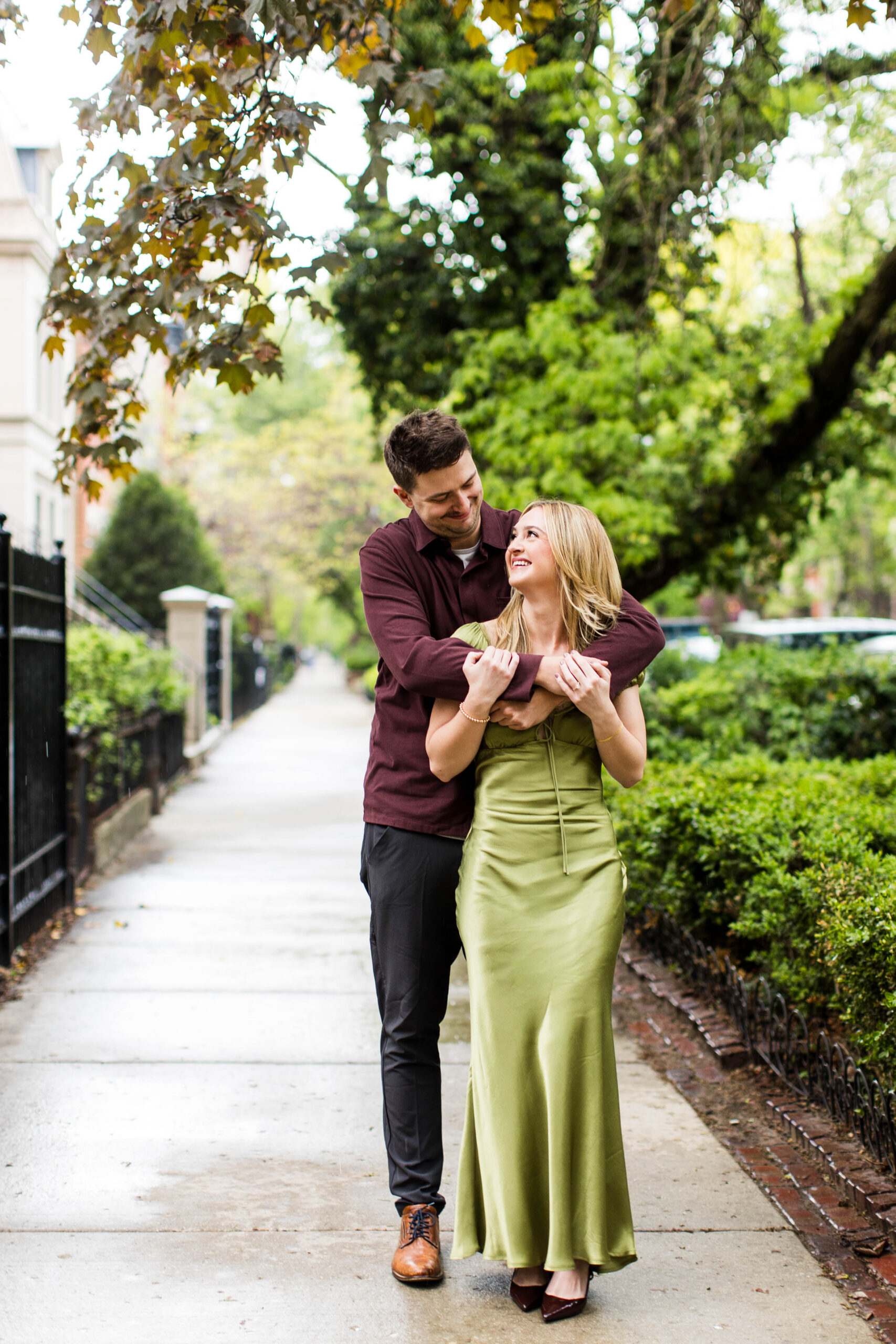 lincoln-park-chicago-engagement-photos